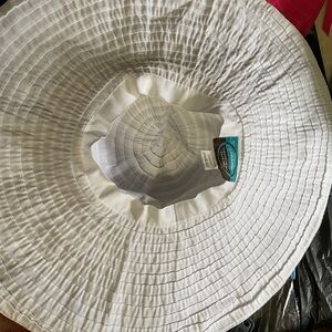 White Gross Grain Ribbon Hat, 19” WIDE, wire edged brim for styling.